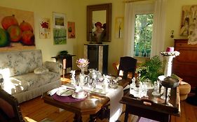 Romantikzimmer Im Antiquariat